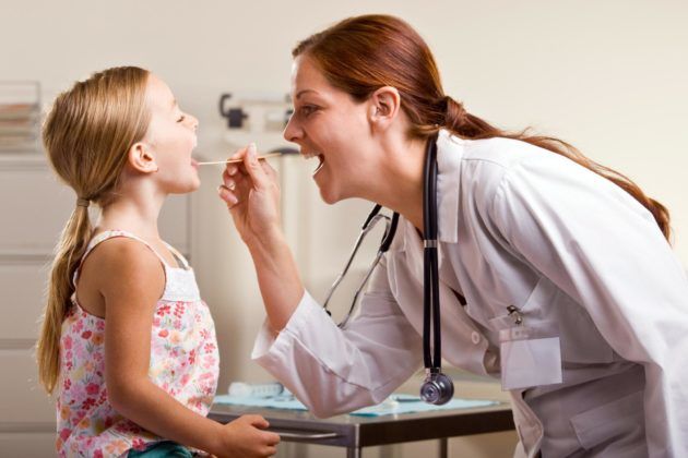 Дети на протяжении всего лечения должны быть под присмотром врачей 